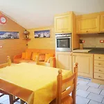 Dei Walser מלון דירות 4*