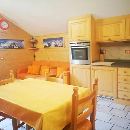 Dei Walser Aparthotel 4*