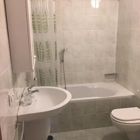 迪瓦尔希住宅酒店 4*