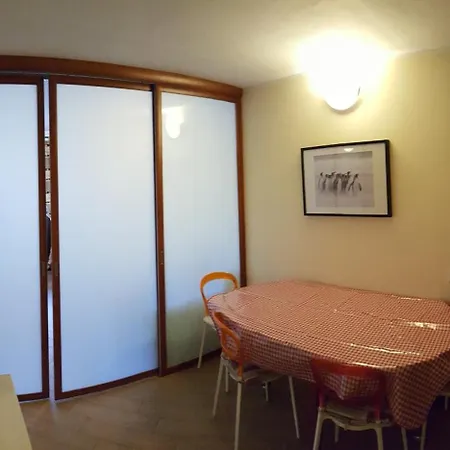 迪瓦尔希住宅酒店 格雷索拉特里尼泰