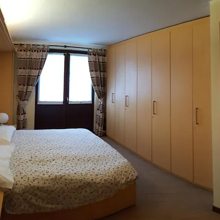 迪瓦尔希住宅酒店 格雷索拉特里尼泰