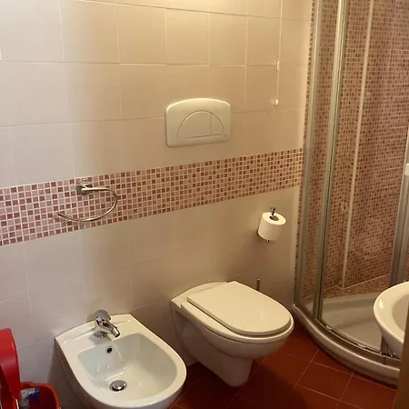 迪瓦尔希住宅酒店 4*