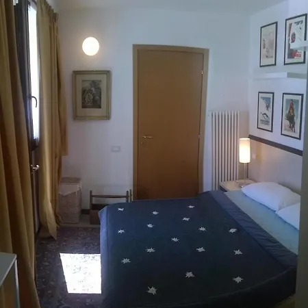 公寓式酒店 迪瓦尔希住宅酒店 4*