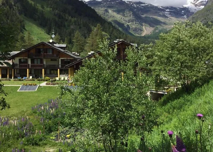 Dei Walser Aparthotel Gressoney-la-Trinité